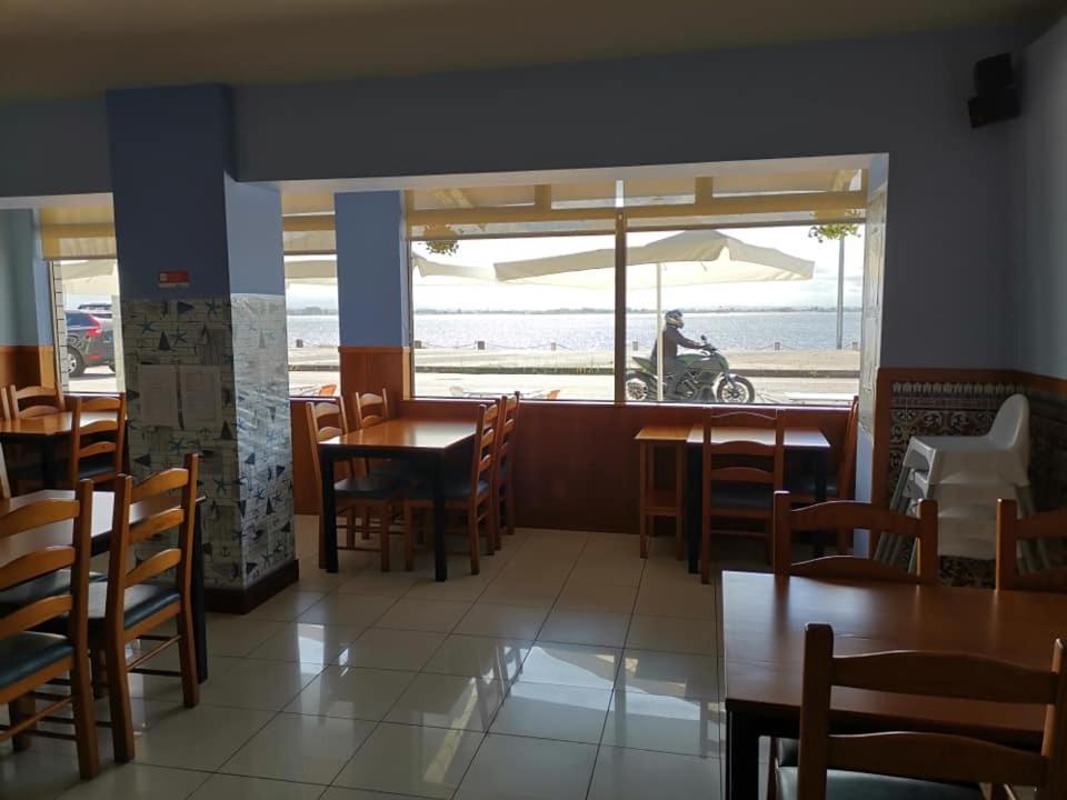 "O Veleiro" Rest. Resid. Bed & Breakfast Торейра Екстериор снимка